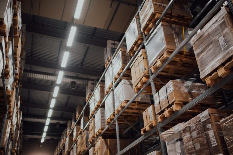 Dropshipping Revenue Model in E-commerce: How It Works