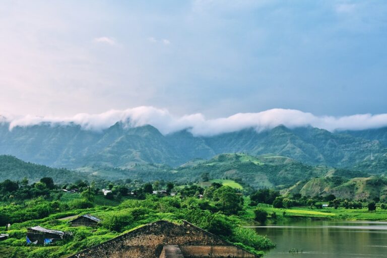 Satpura mountain range — Pachmarhi hill station landscape