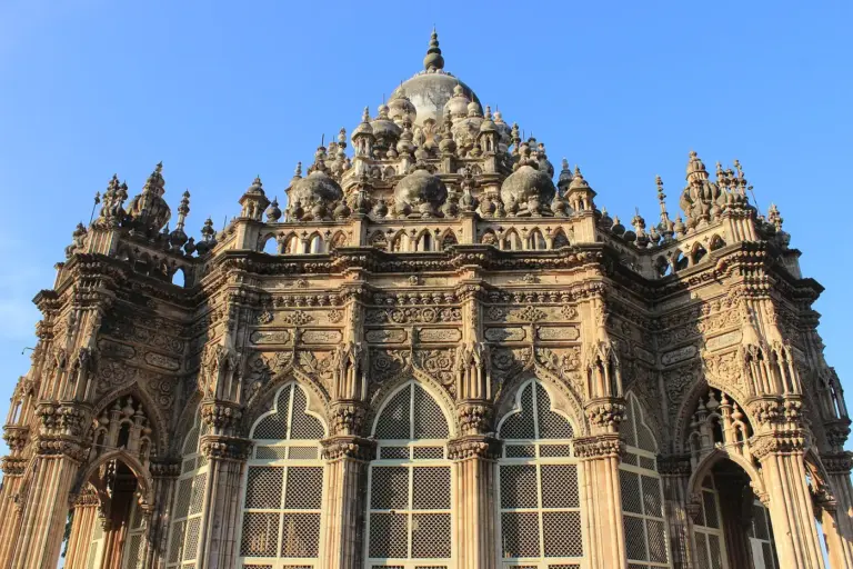 The Mahabat Maqbara mausoleum of Junagadh's Babi Nawabs. Photo: Snehrashmi, CC BY-SA 4.0, via Wikimedia Commons.